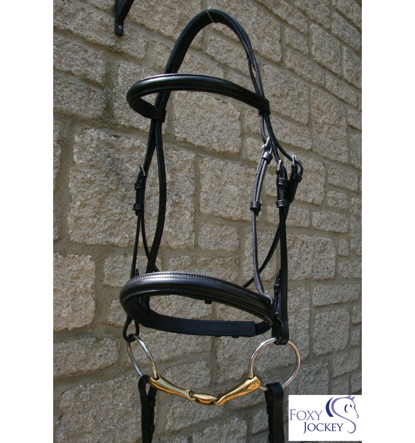 Comfort bridle with cavesson noseband